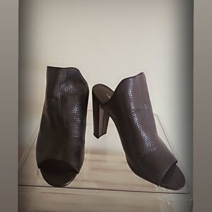 Christian Siriano Black Textured Mules